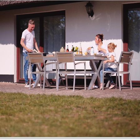 Holiday Resort Van Der Valk, Linstow Dobbin-Linstow Exterior foto